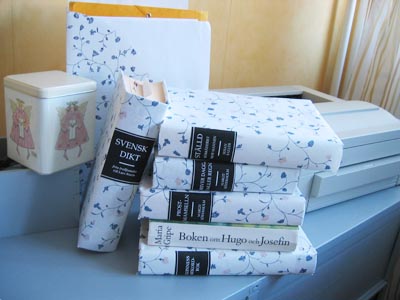 Books in new clothes / home made dust-jackets (Photo copyright Hanna Andersson)