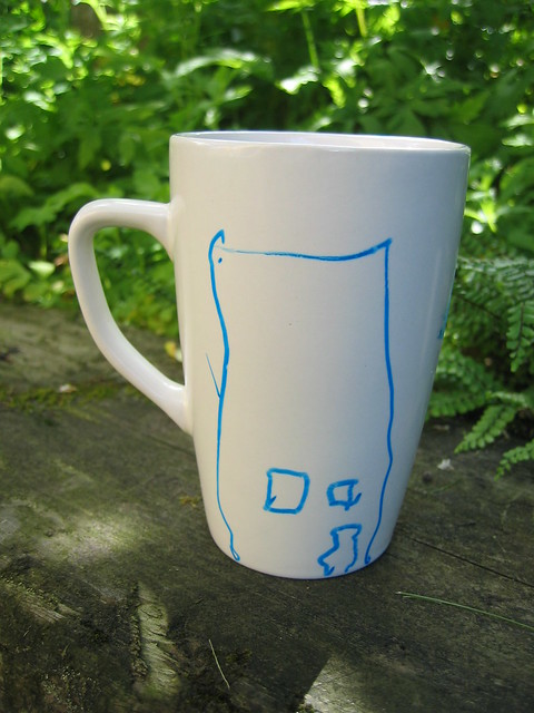 Great pre-school or kindergarten DIY gift for a teacher a hand painted mug by a kid