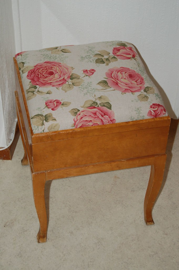 Sewing stool