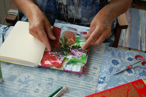 How to make a Paper Patchwork Notebook Cover - tutorial by iHanna  (Photo copyright Hanna Andersson)