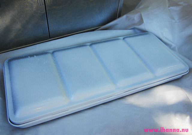 Three row watercolor box spray painted white by iHanna