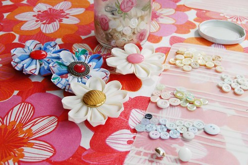 Moms Kanzashi (Copyright Hanna Andersson)