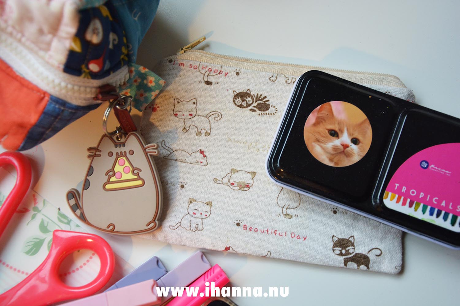 Prima watercolor set and cat themed things (Photo copyrigh Hanna Andersson)